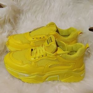 COPY - Yellow sneakers new never worn